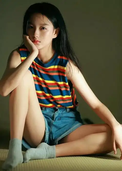 葬送的芙莉莲 动画海报